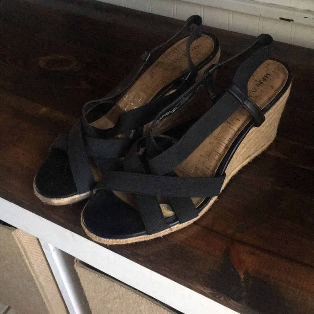 Sandals - Picture 2 of 5